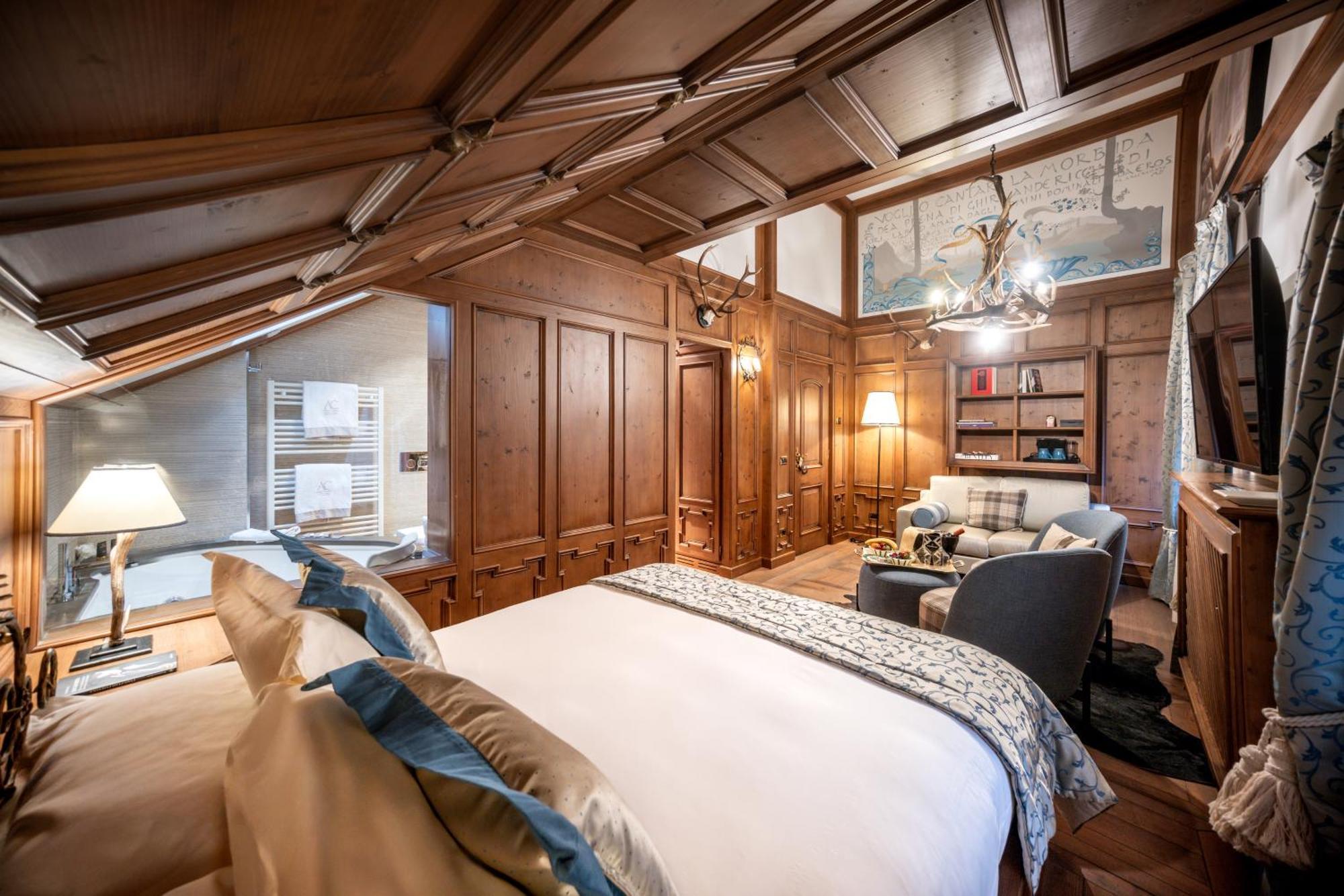 Ambra Cortina Luxury&Fashion Hotel Cortina dʼAmpezzo Exterior foto